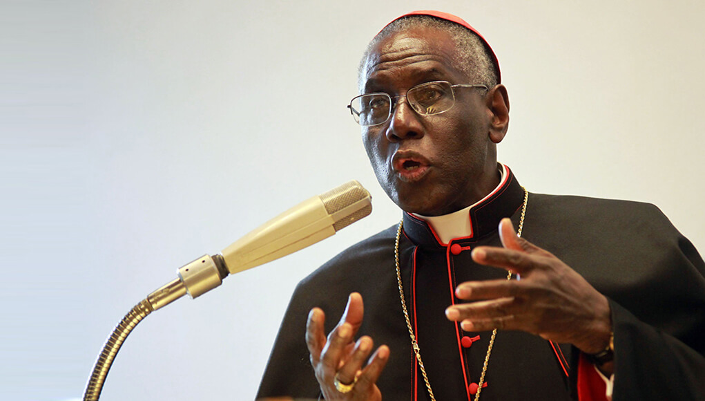 Kardinal Sarah: “Nikakav koncil ili sinoda ne mogu uvesti ređenje žena”