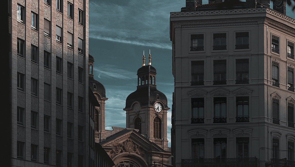 Kad se hram pretvori u špilju razbojničku