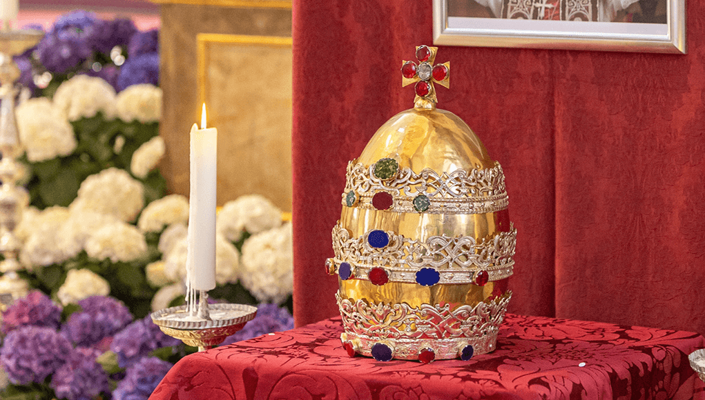 Tijara za papu Lava XIV.? Američki katolici skupljaju novac za papinsku krunu